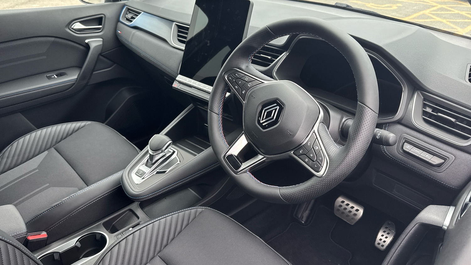 Used Renault Captur 2025 for sale - 76427791: Photo 11