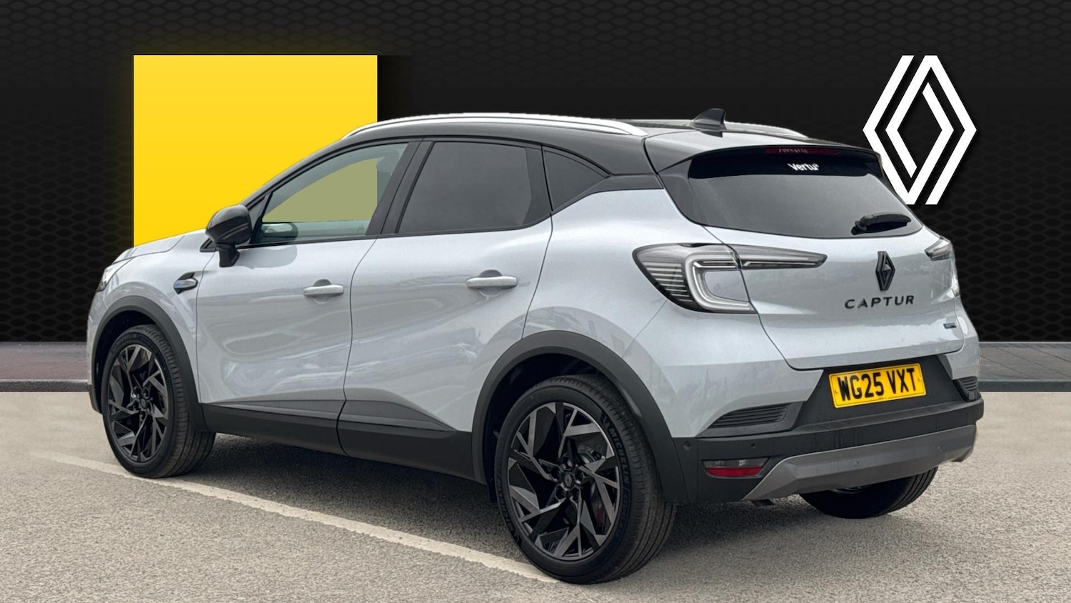 Used Renault Captur 2025 for sale - 76427791: Photo 2