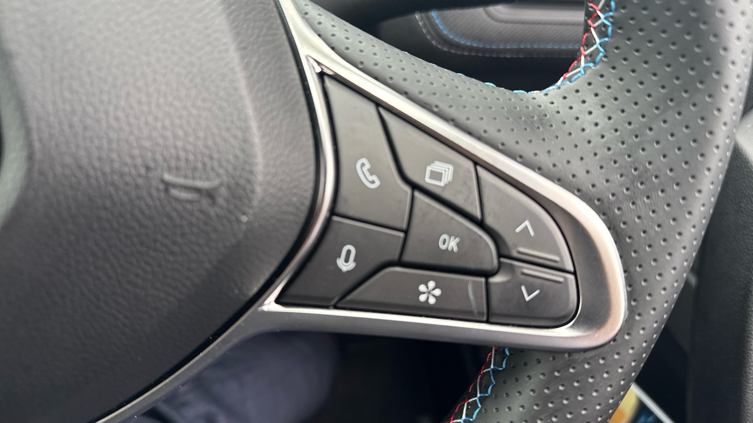 Used Renault Captur 2025 for sale - 76427791: Photo 23