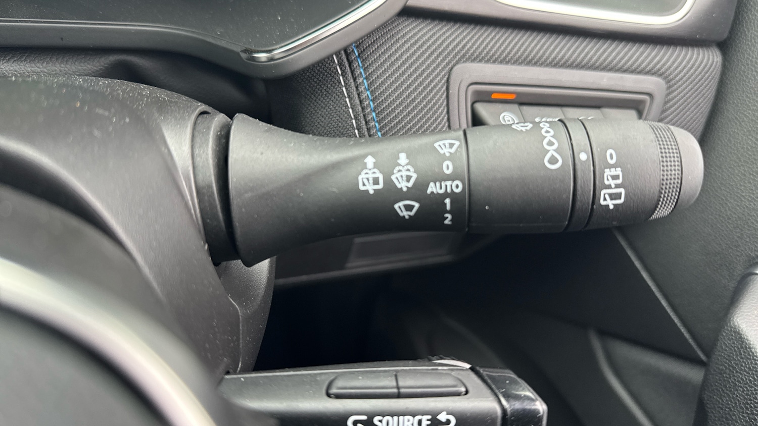 Used Renault Captur 2025 for sale - 76427791: Photo 24