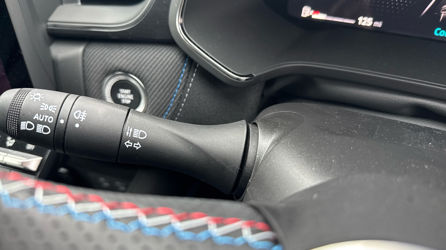 Used Renault Captur 2025 for sale - 76427791: Photo 25