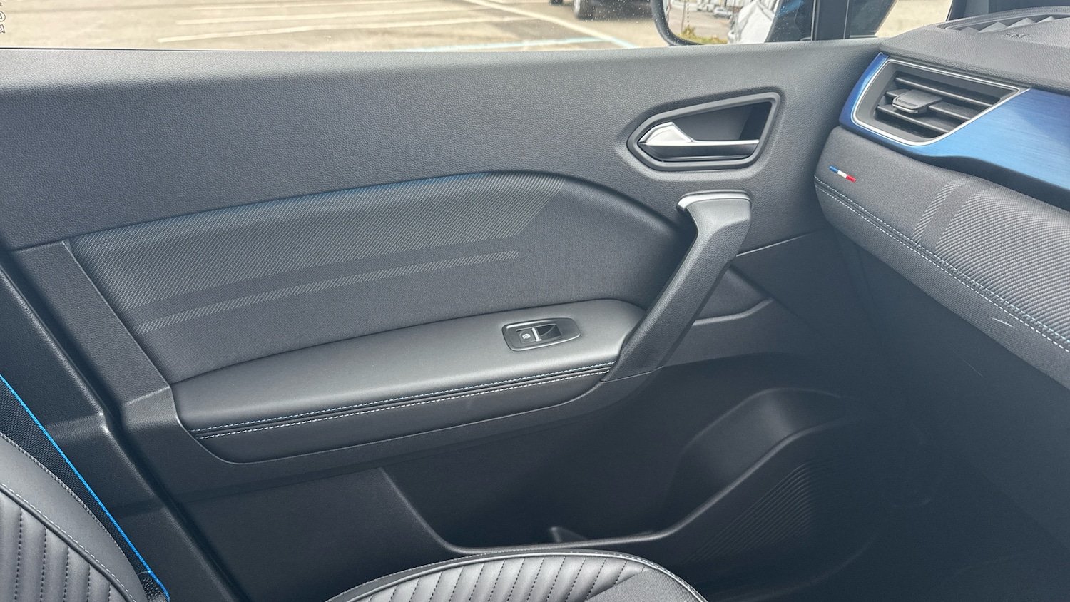 Used Renault Captur 2025 for sale - 76427791: Photo 34