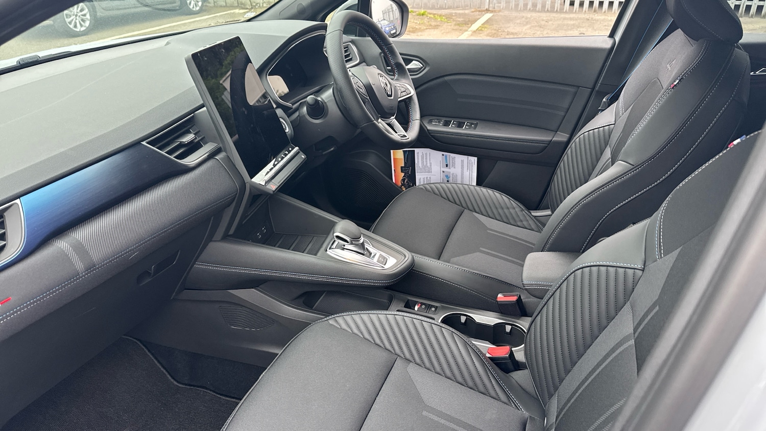 Used Renault Captur 2025 for sale - 76427791: Photo 9