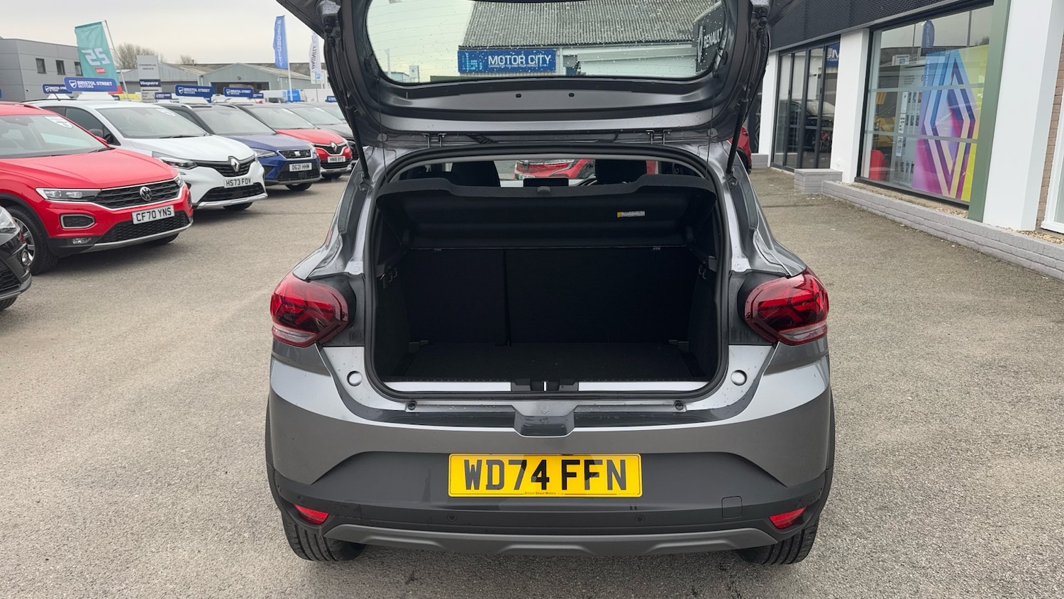 Used Dacia Sandero Stepway 2024 for sale - 76452665: Photo 4