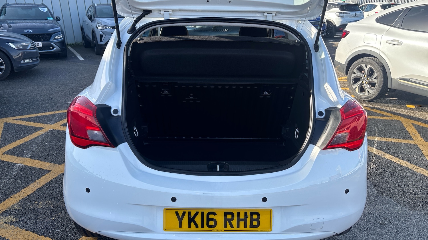 Used Vauxhall Corsa 2016 for sale - 77831621: Photo 4