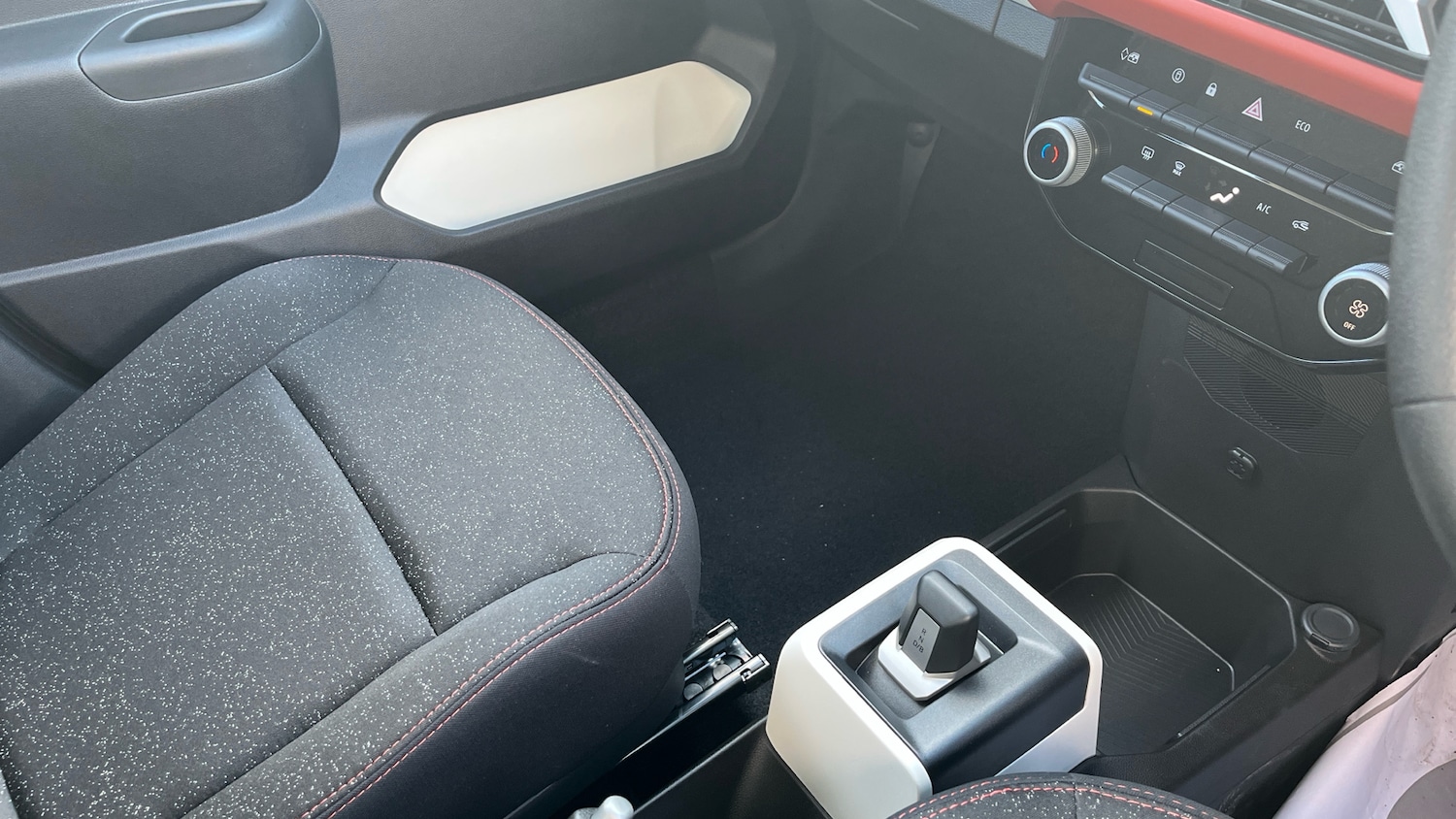 Used Dacia Spring 2025 for sale - 76817386: Photo 14