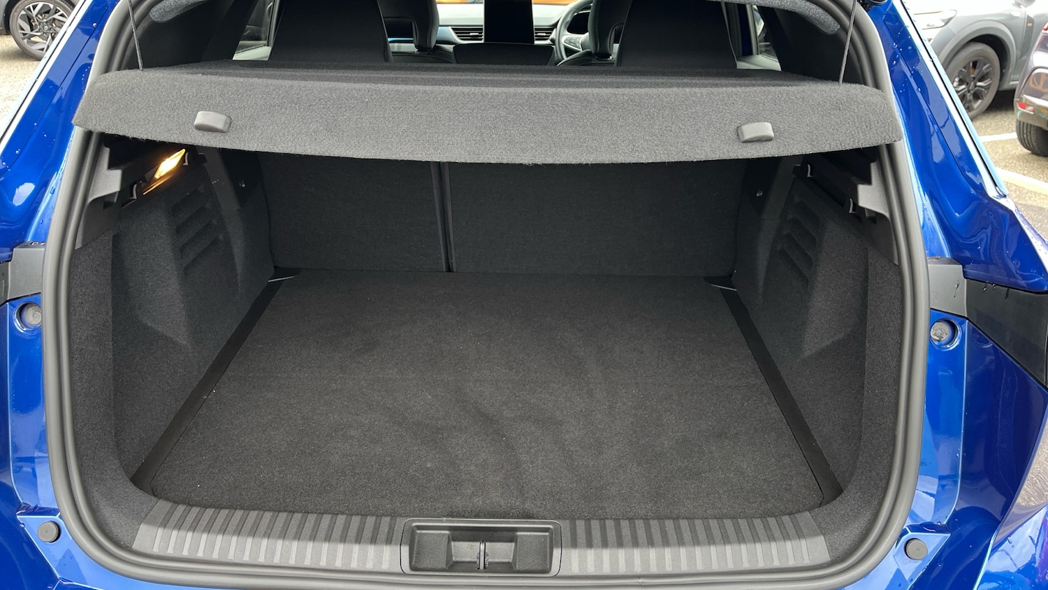 Used Renault Other 2024 for sale - 77997417: Photo 4