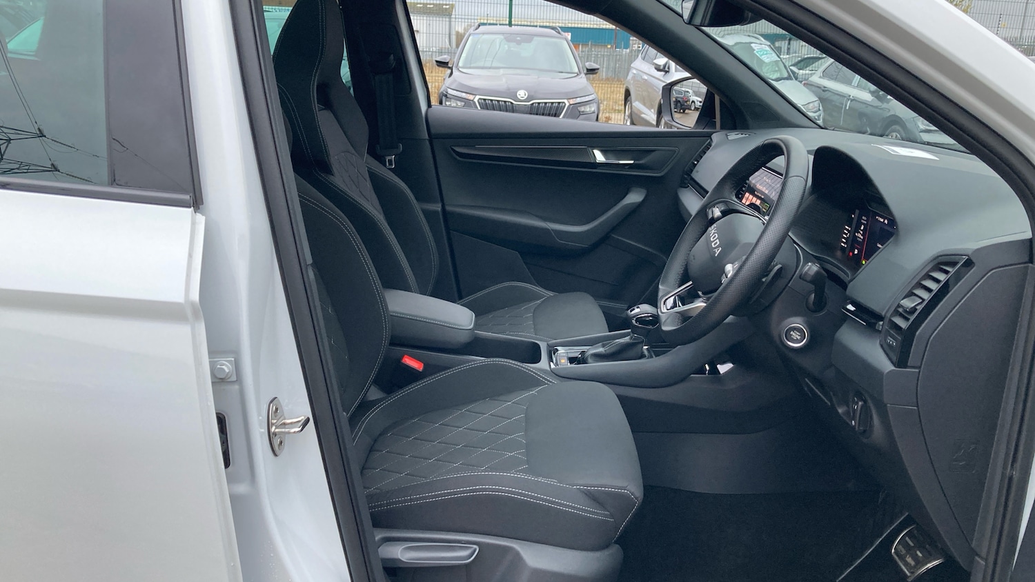 Used Skoda Karoq 2025 for sale - 76807406: Photo 15