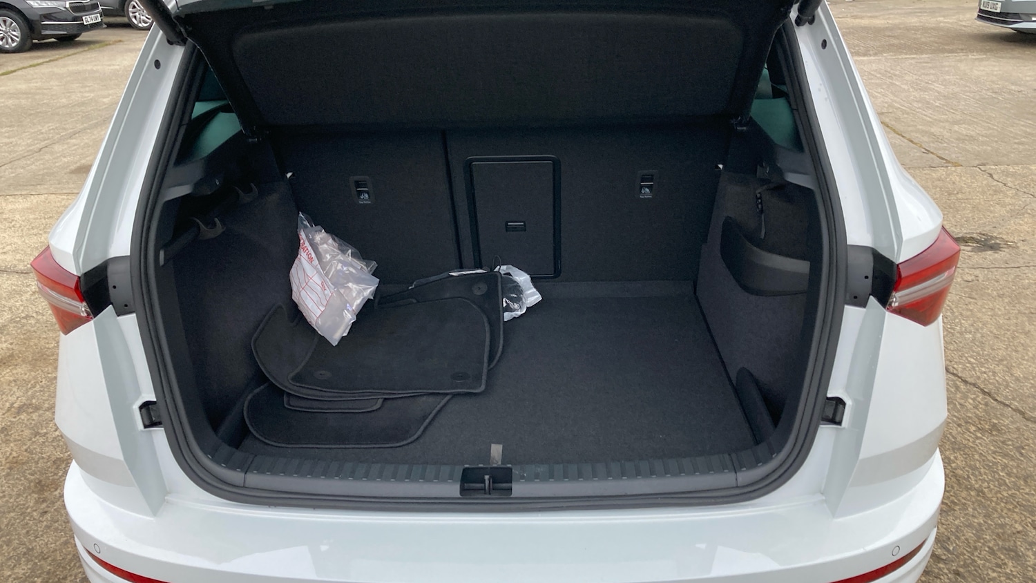 Used Skoda Karoq 2025 for sale - 76807406: Photo 20