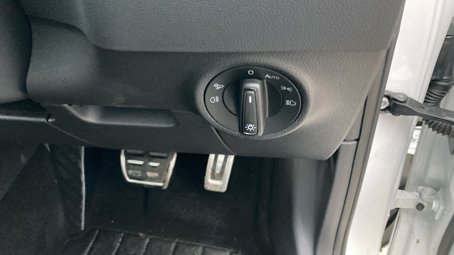 Used Skoda Karoq 2025 for sale - 76807406: Photo 28