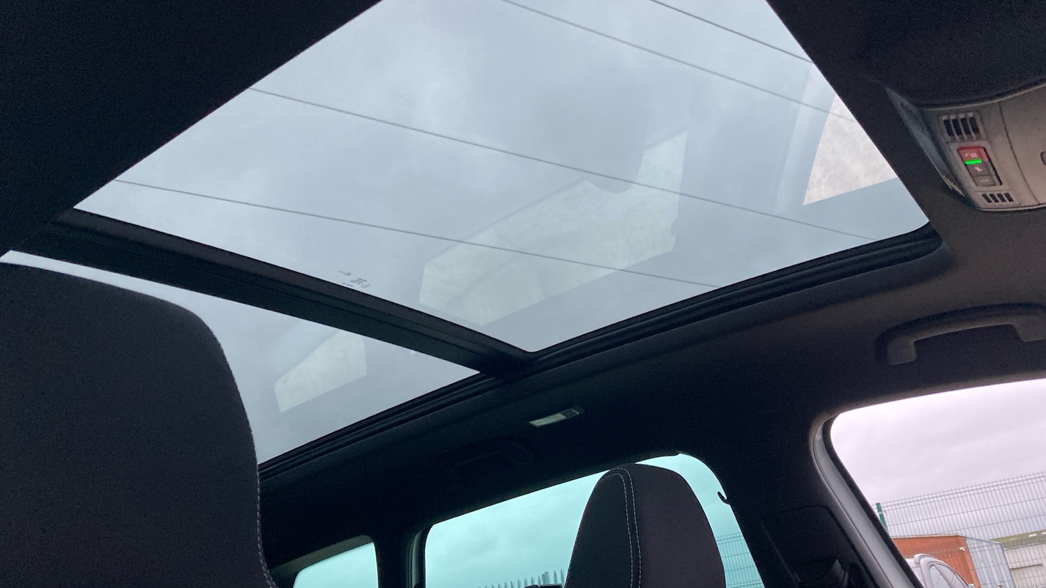 Used Skoda Karoq 2025 for sale - 76807406: Photo 32