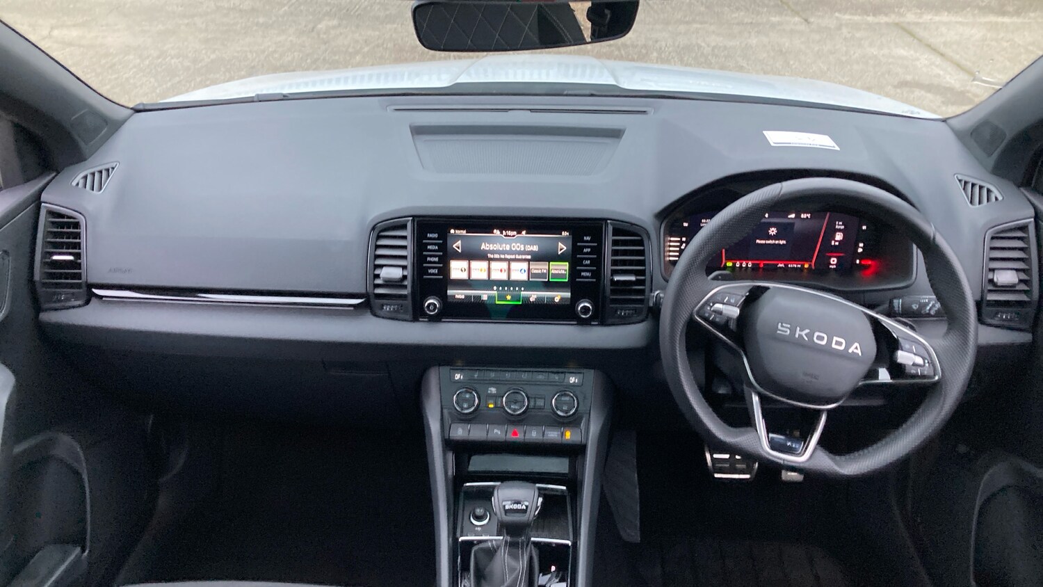 Used Skoda Karoq 2025 for sale - 76807406: Photo 9