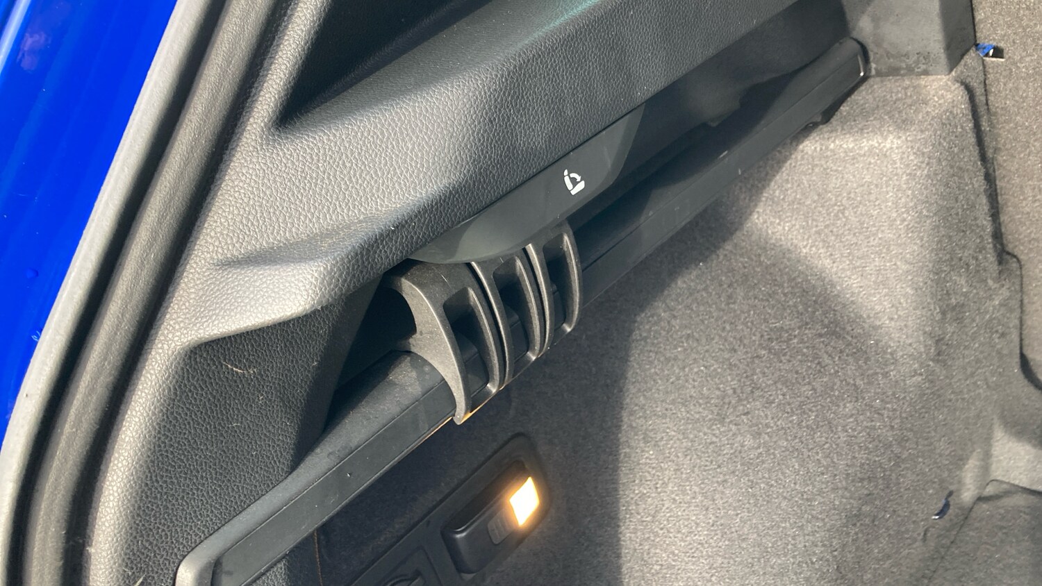 Used Skoda Karoq 2018 for sale - 77570559: Photo 41