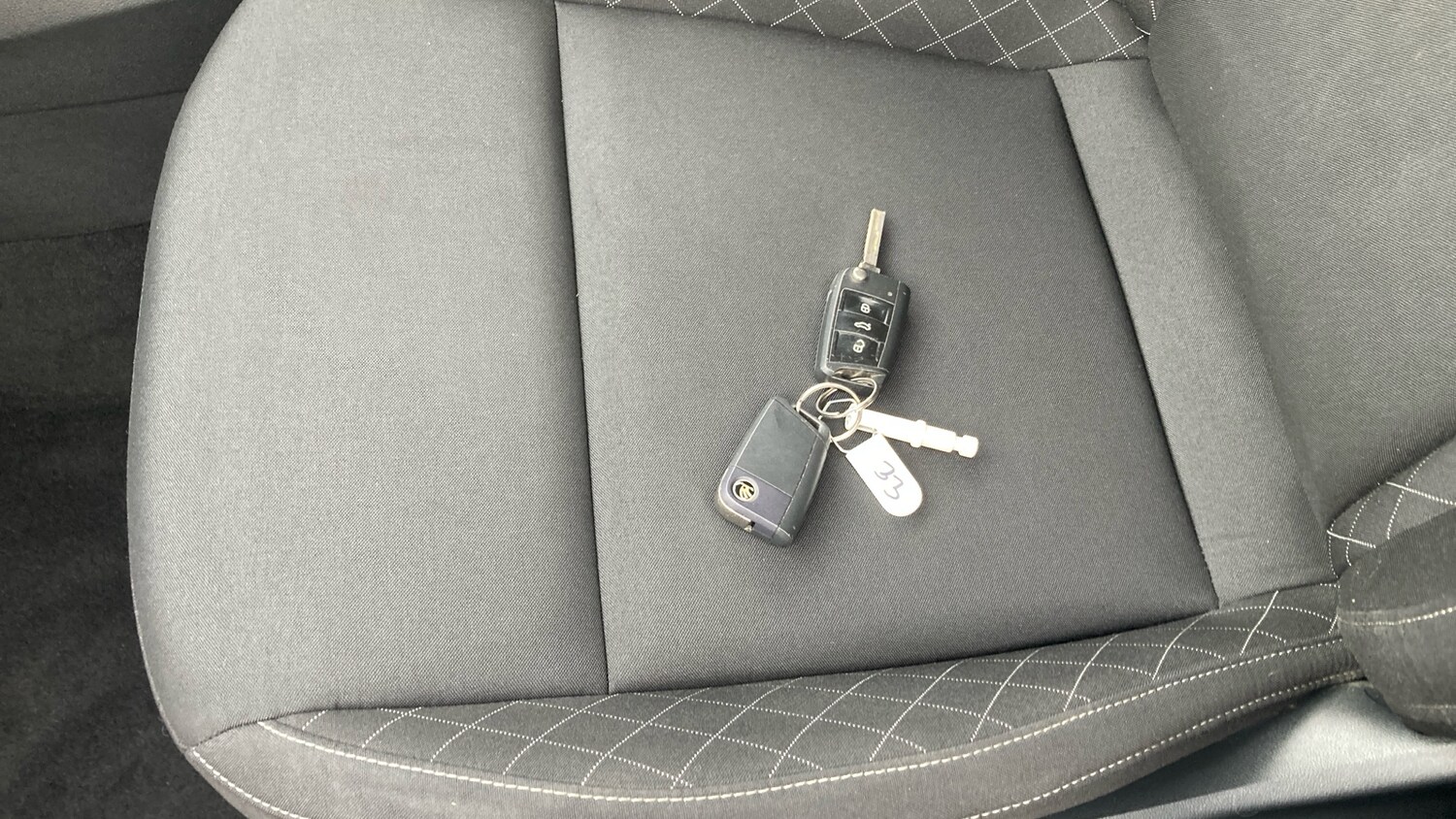 Used Skoda Karoq 2018 for sale - 77570559: Photo 43