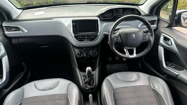 Used Peugeot 208 2018 for sale - 76127110: Photo 10