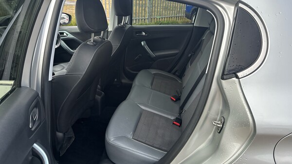 Used Peugeot 208 2018 for sale - 76127110: Photo 16
