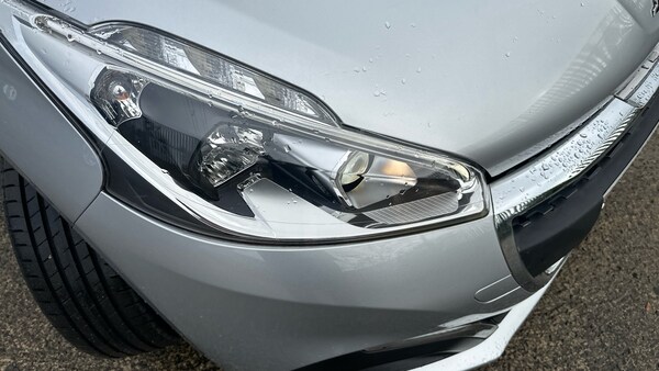 Used Peugeot 208 2018 for sale - 76127110: Photo 40
