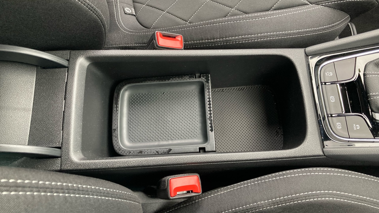 Used Skoda Karoq 2025 for sale - 76534294: Photo 28