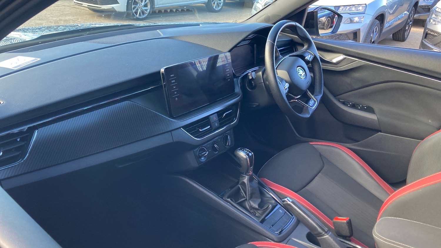 Used Skoda Kamiq 2023 for sale - 78176393: Photo 2