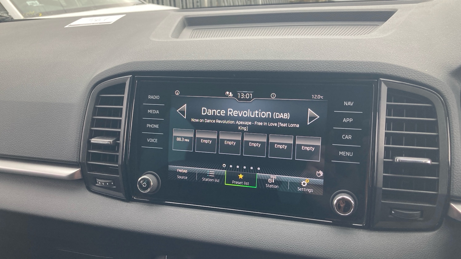 Used Skoda Karoq 2025 for sale - 77662483: Photo 12