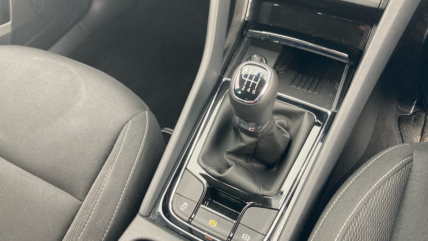 Used Skoda Karoq 2025 for sale - 77662483: Photo 14