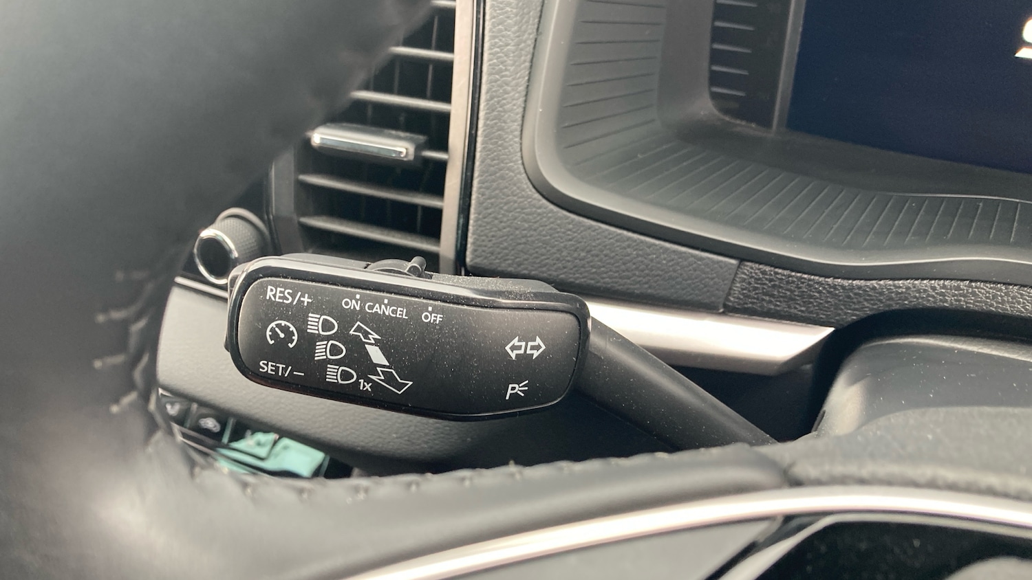 Used Skoda Karoq 2025 for sale - 77662483: Photo 29