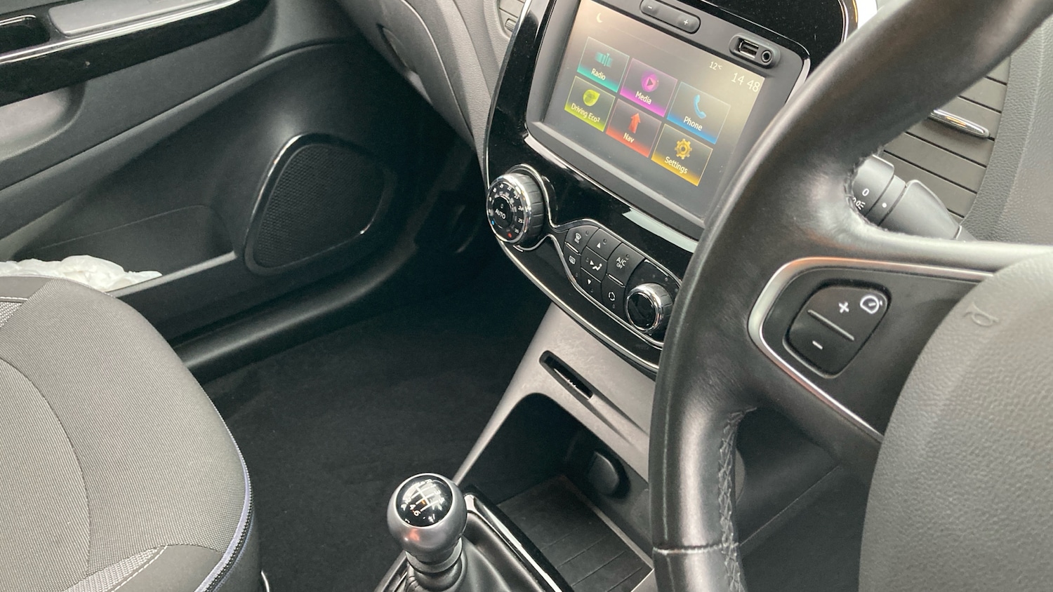 Used Renault Captur 2016 for sale - 76545209: Photo 14