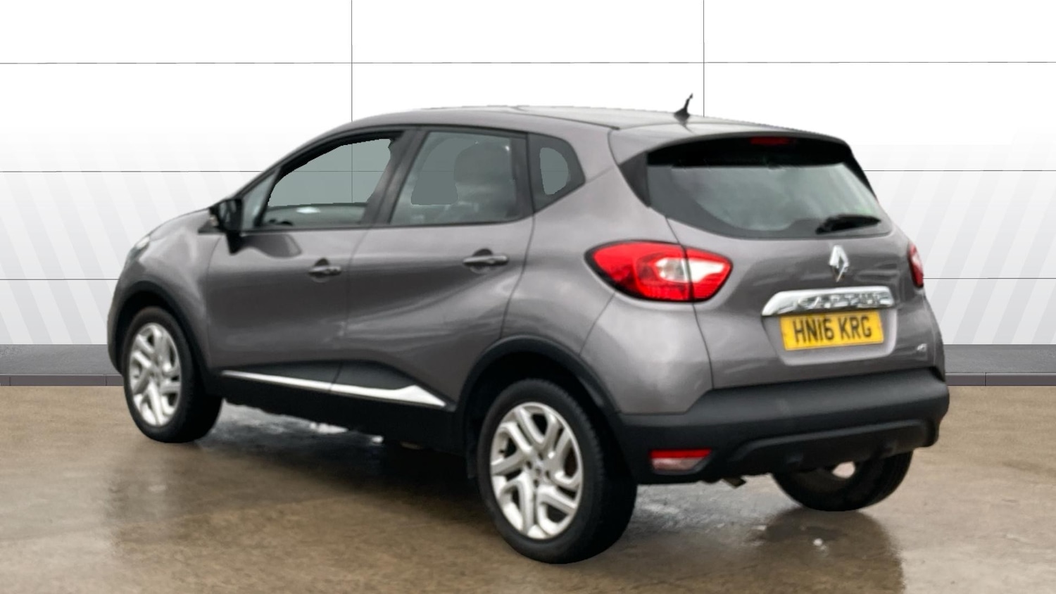 Used Renault Captur 2016 for sale - 76545209: Photo 2