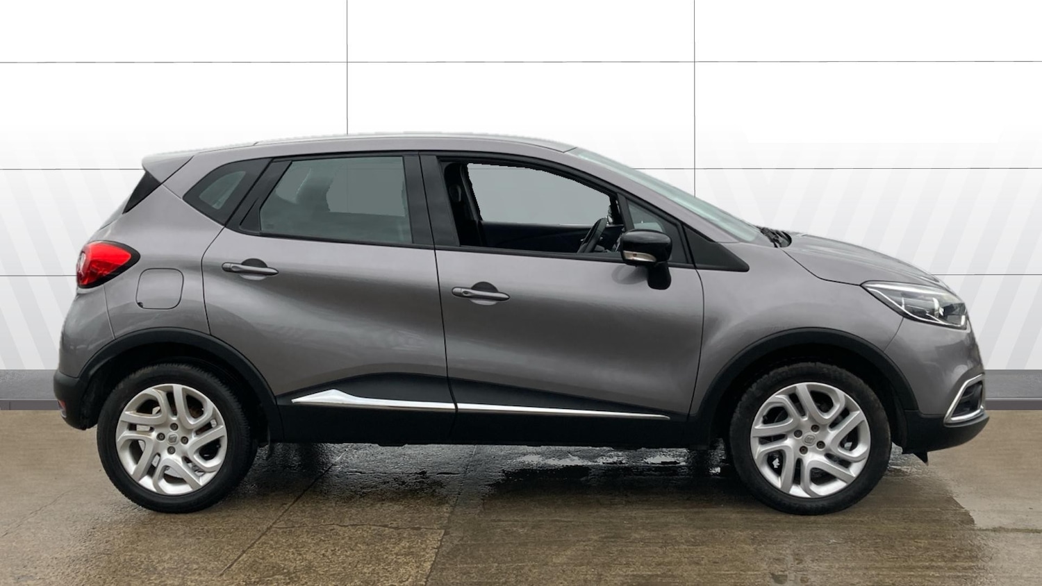 Used Renault Captur 2016 for sale - 76545209: Photo 5