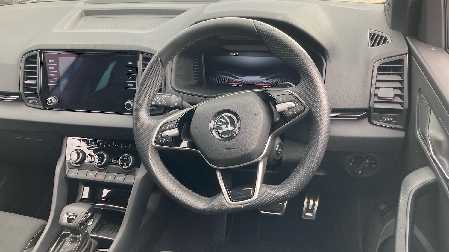 Used Skoda Karoq 2024 for sale - 77679356: Photo 10