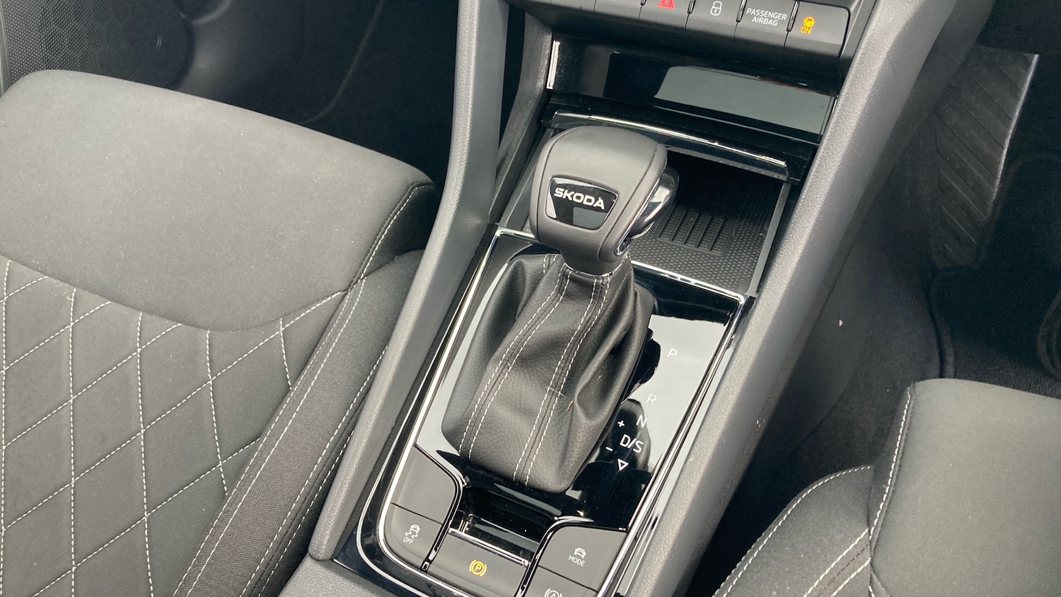 Used Skoda Karoq 2024 for sale - 77679356: Photo 14