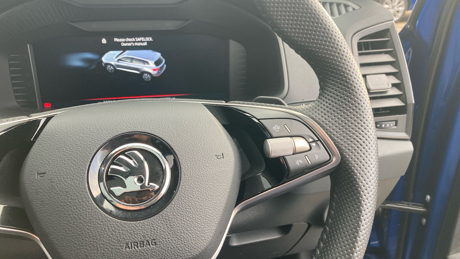 Used Skoda Karoq 2024 for sale - 77679356: Photo 18