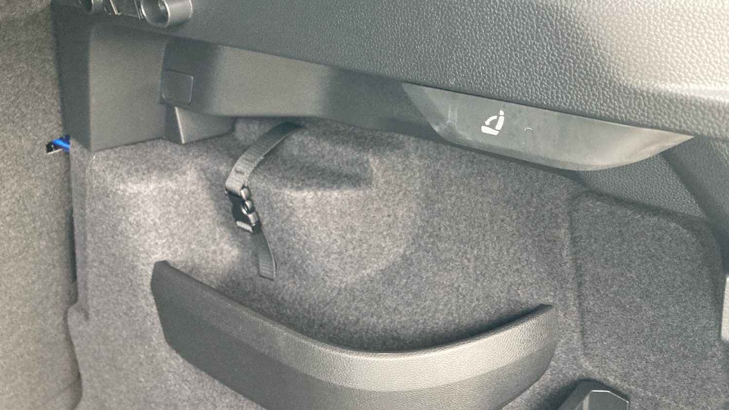 Used Skoda Karoq 2024 for sale - 77679356: Photo 44