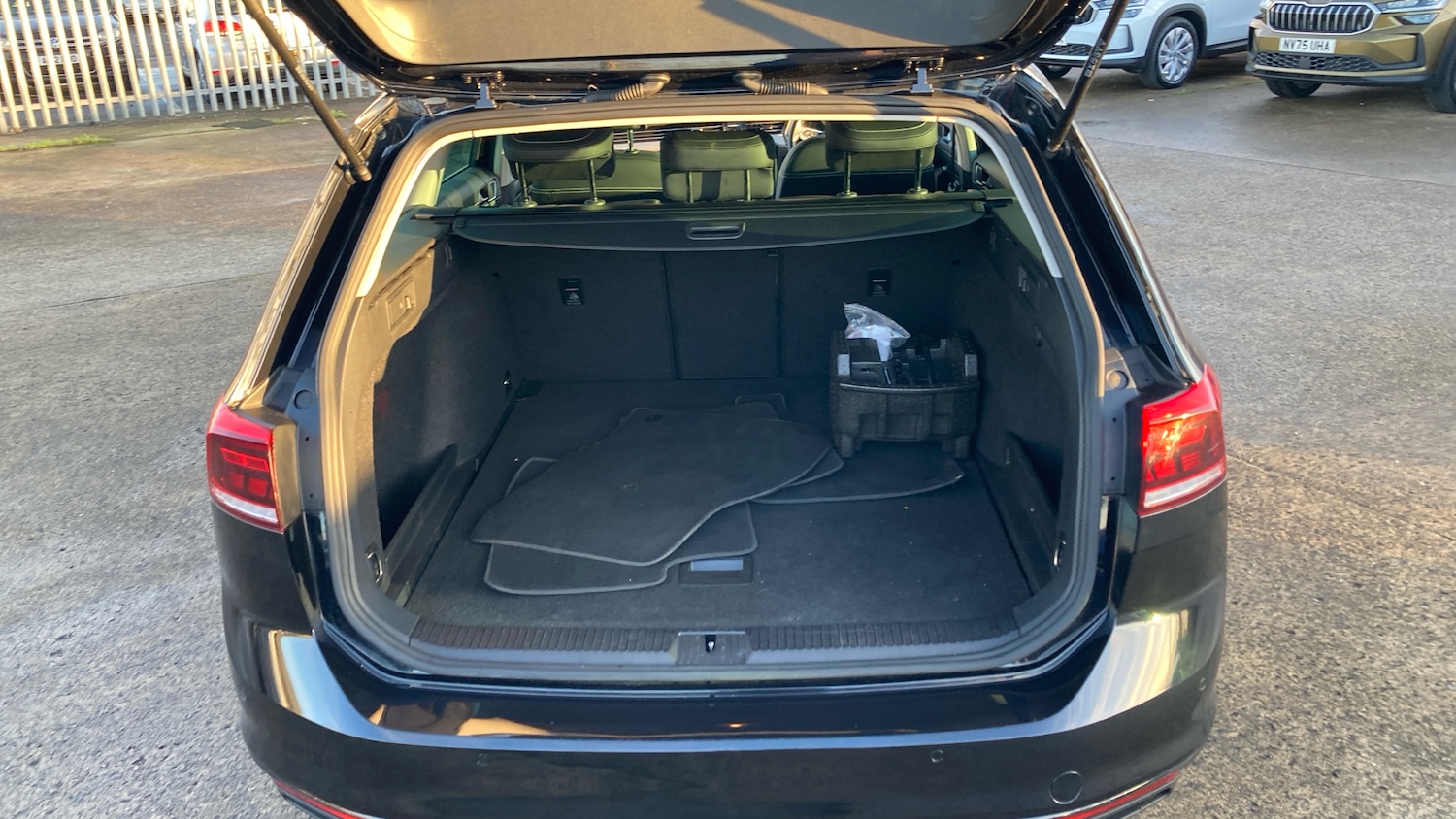 Used Volkswagen Passat 2022 for sale - 77104479: Photo 4