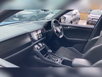 Used Skoda Kodiaq 2023 for sale - 76477176: Photo