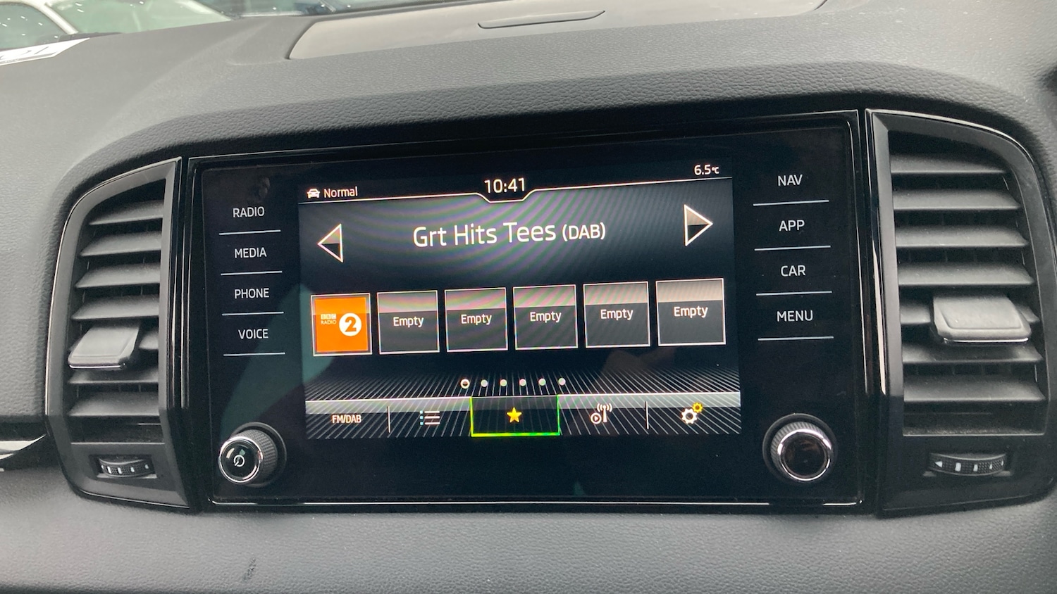 Used Skoda Karoq 2021 for sale - 77208201: Photo 12