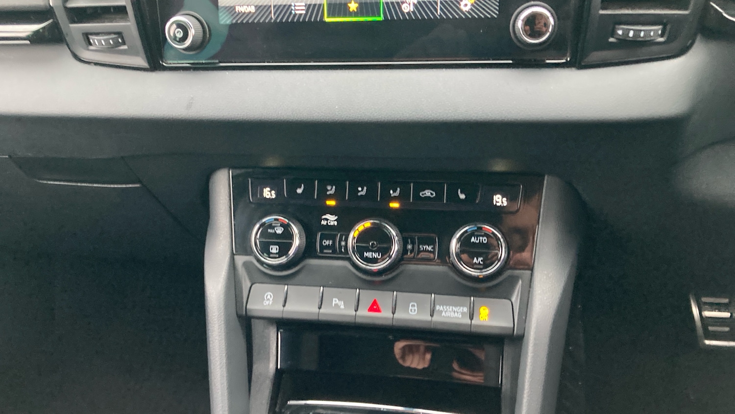 Used Skoda Karoq 2021 for sale - 77208201: Photo 13