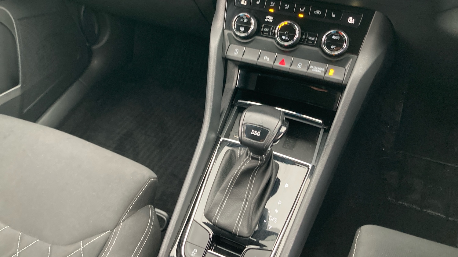 Used Skoda Karoq 2021 for sale - 77208201: Photo 14