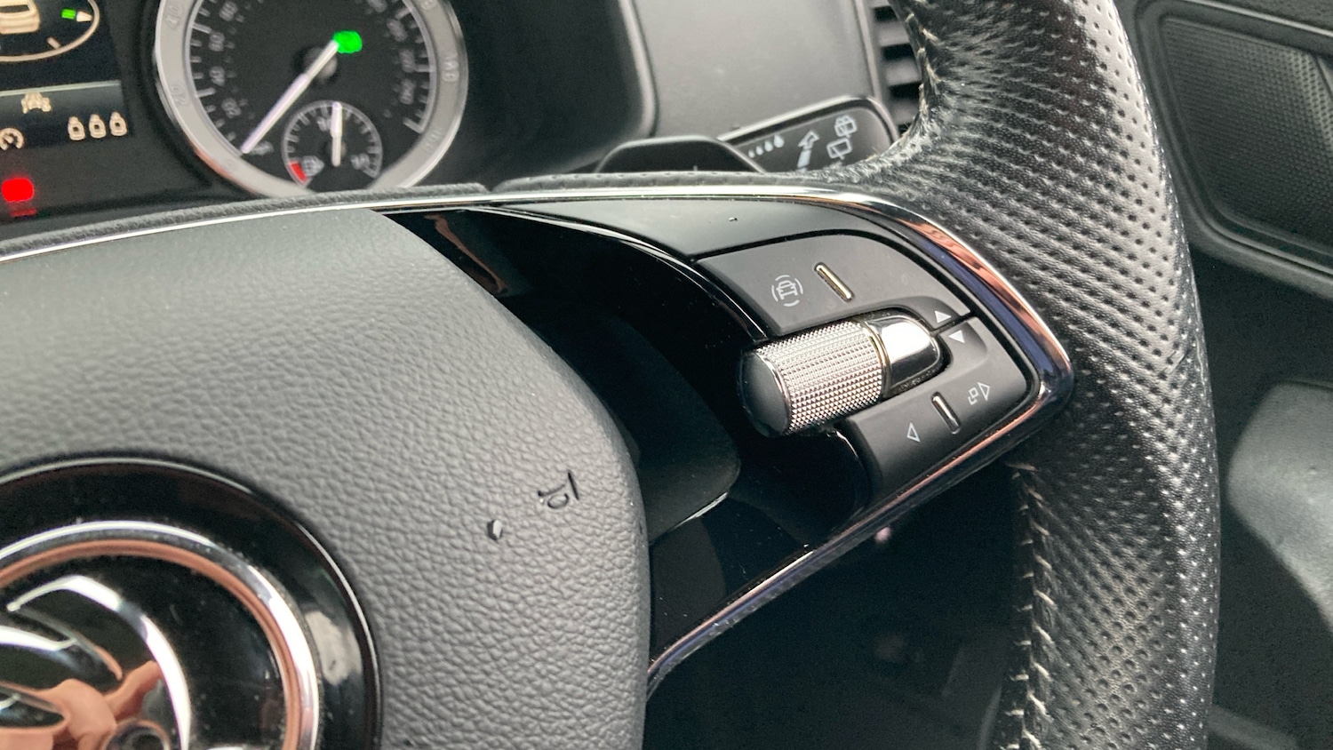 Used Skoda Karoq 2021 for sale - 77208201: Photo 18