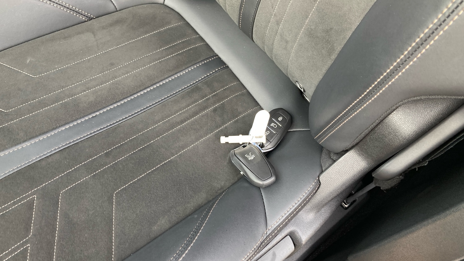 Used Peugeot 3008 2023 for sale - 77716057: Photo 20