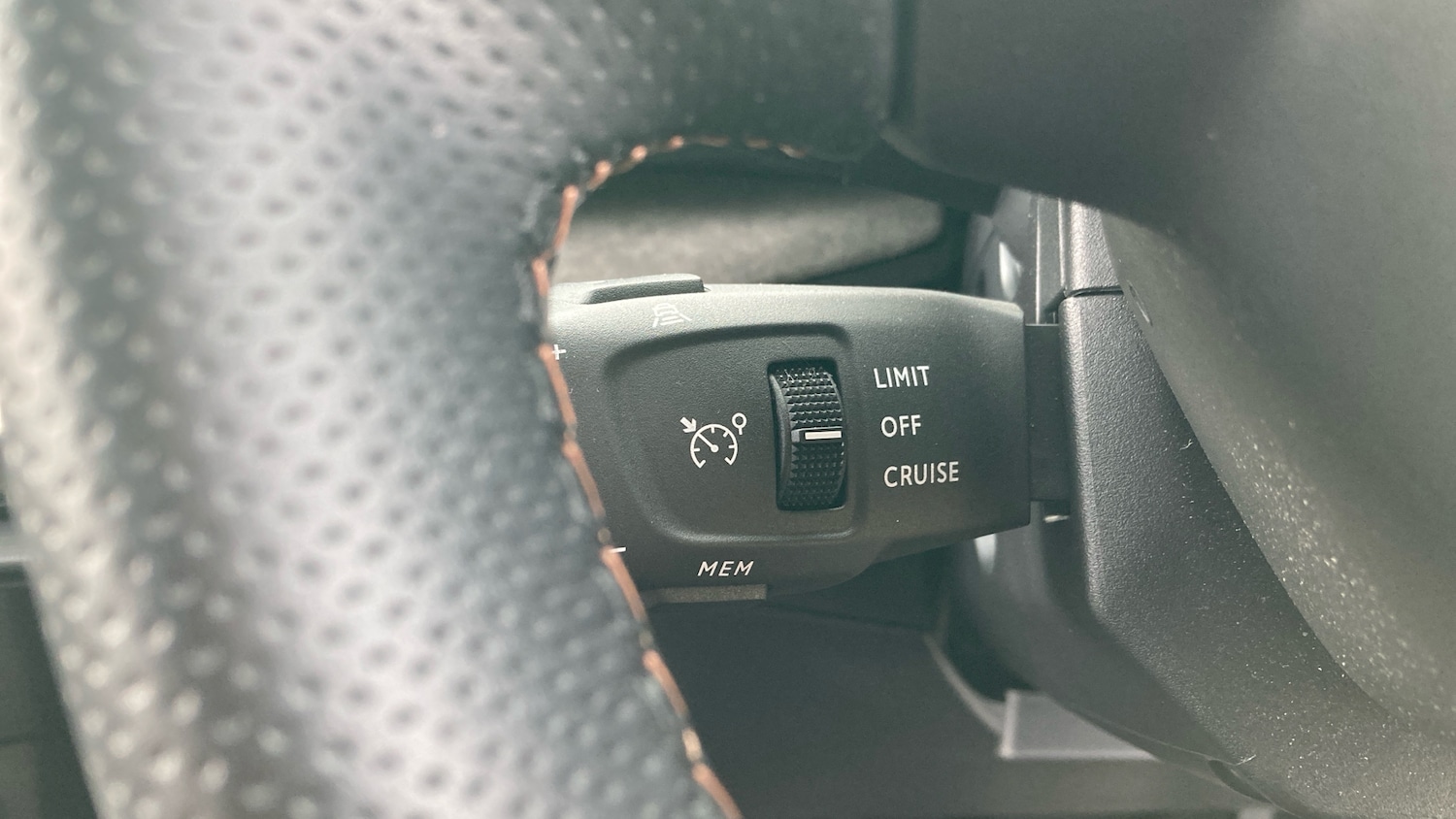 Used Peugeot 3008 2023 for sale - 77716057: Photo 27