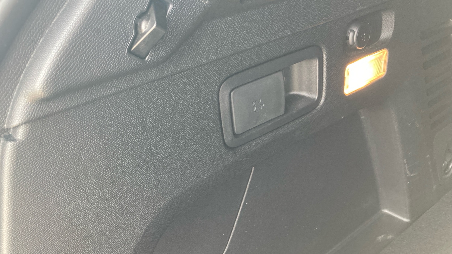 Used Peugeot 3008 2023 for sale - 77716057: Photo 40