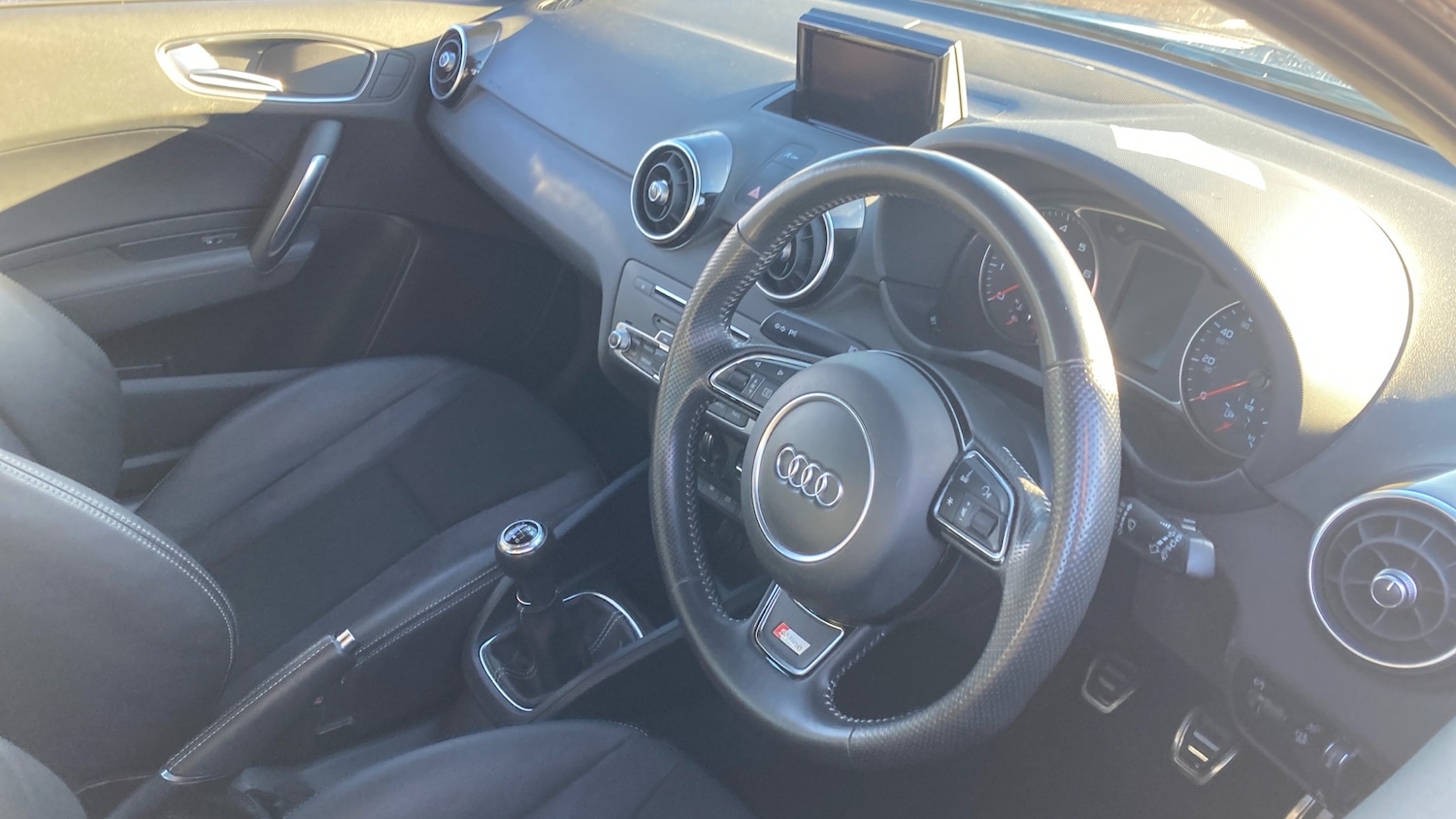 Used Audi A1 2016 for sale - 76627886: Photo 11