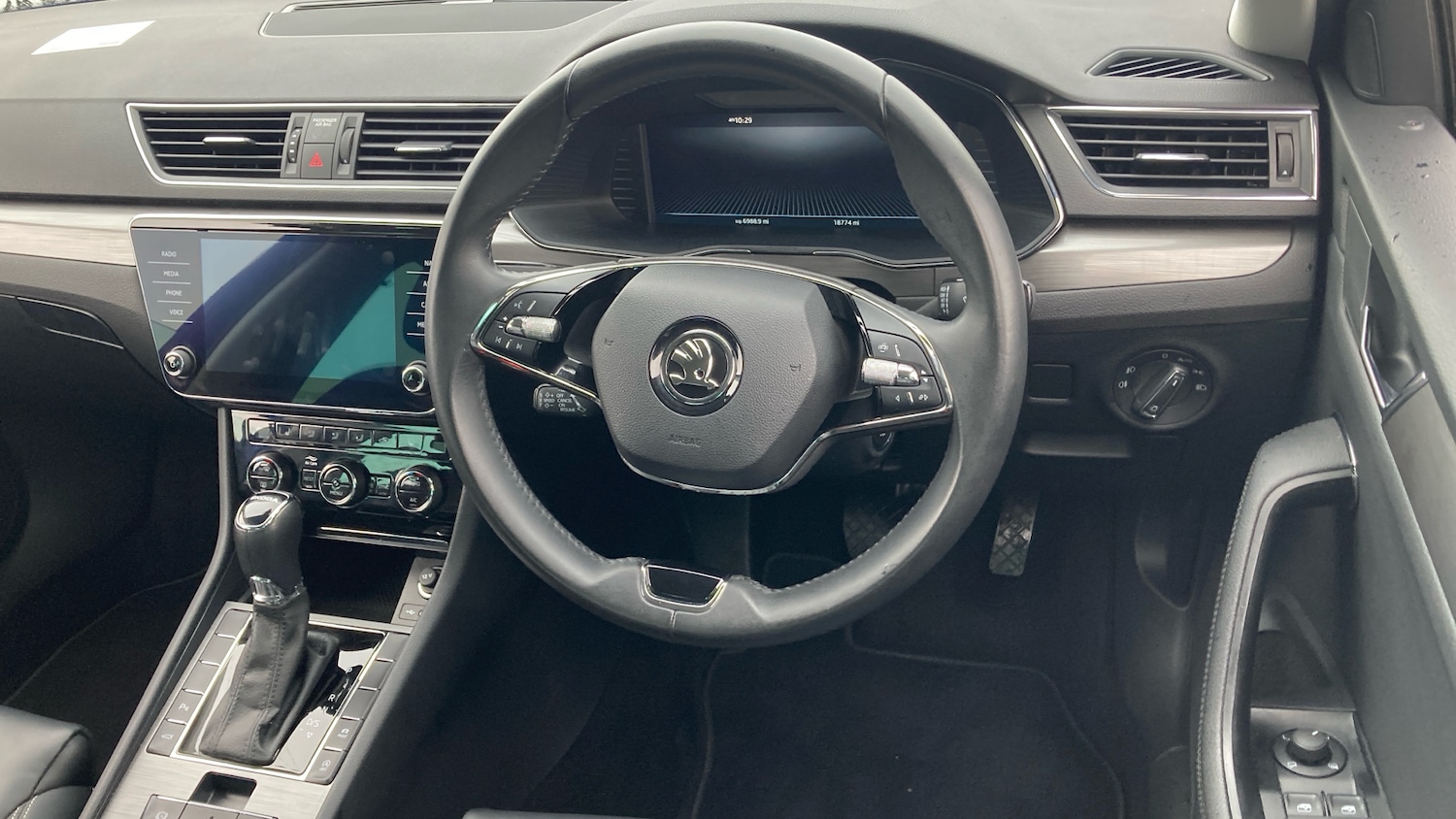 Used Skoda Superb 2023 for sale - 77581944: Photo 10