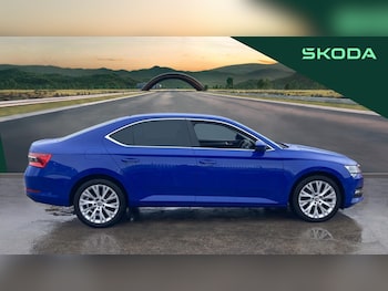 Used Skoda Superb 2023 for sale - 77581944: Photo