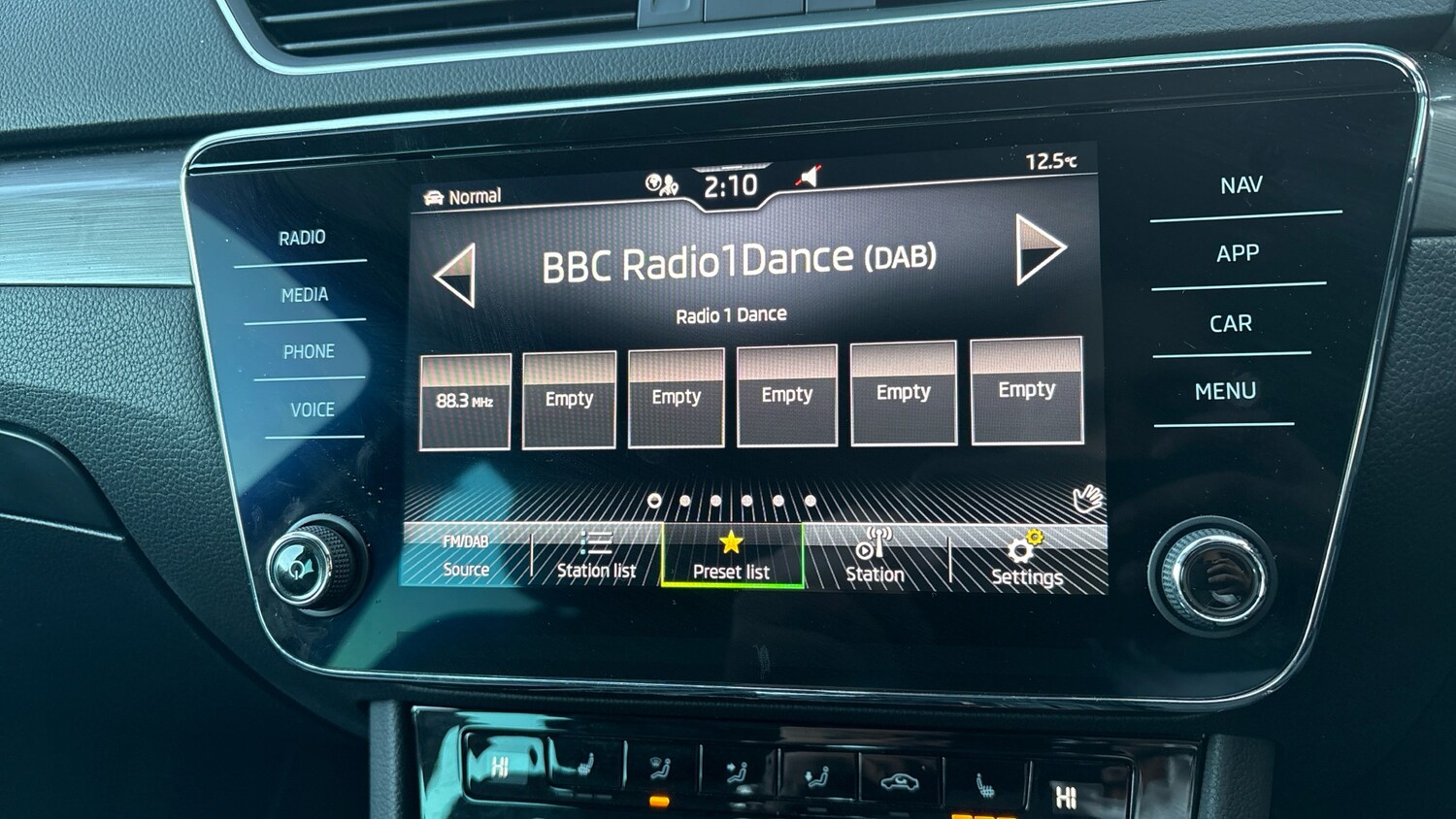 Used Skoda Superb 2023 for sale - 77581944: Photo 67