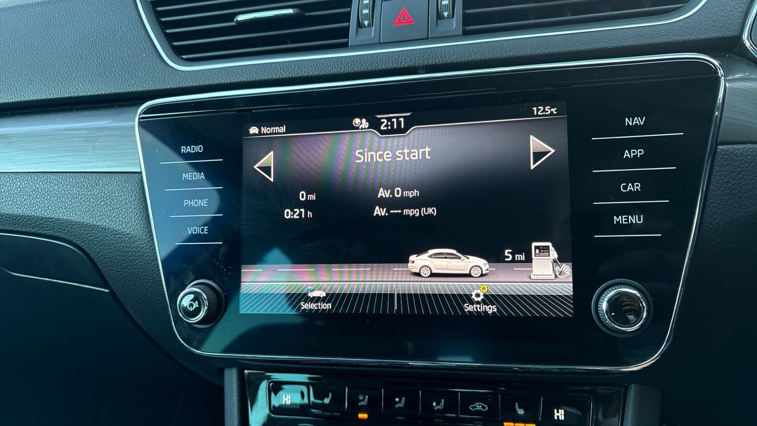 Used Skoda Superb 2023 for sale - 77581944: Photo 69