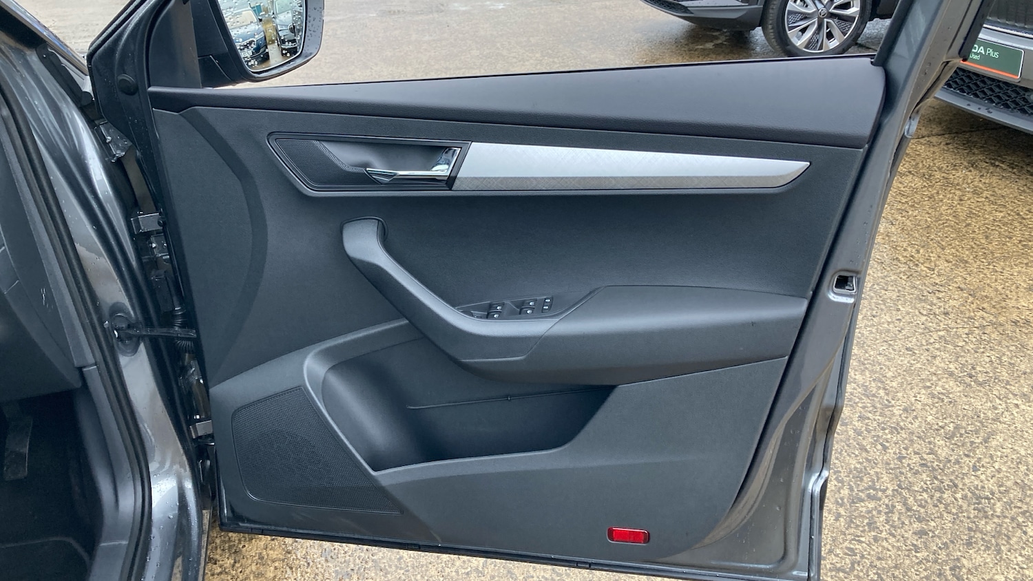 Used Skoda Karoq 2025 for sale - 76662936: Photo 19