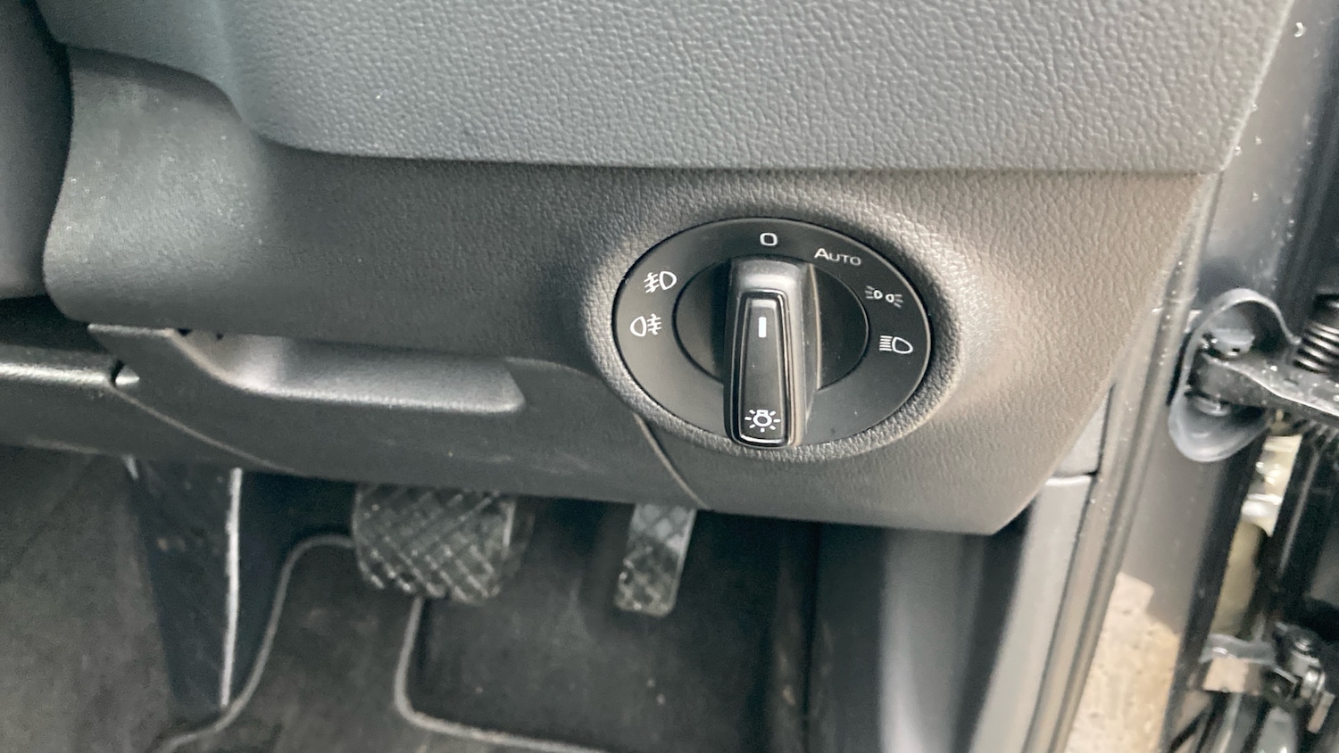 Used Skoda Karoq 2025 for sale - 76662936: Photo 25