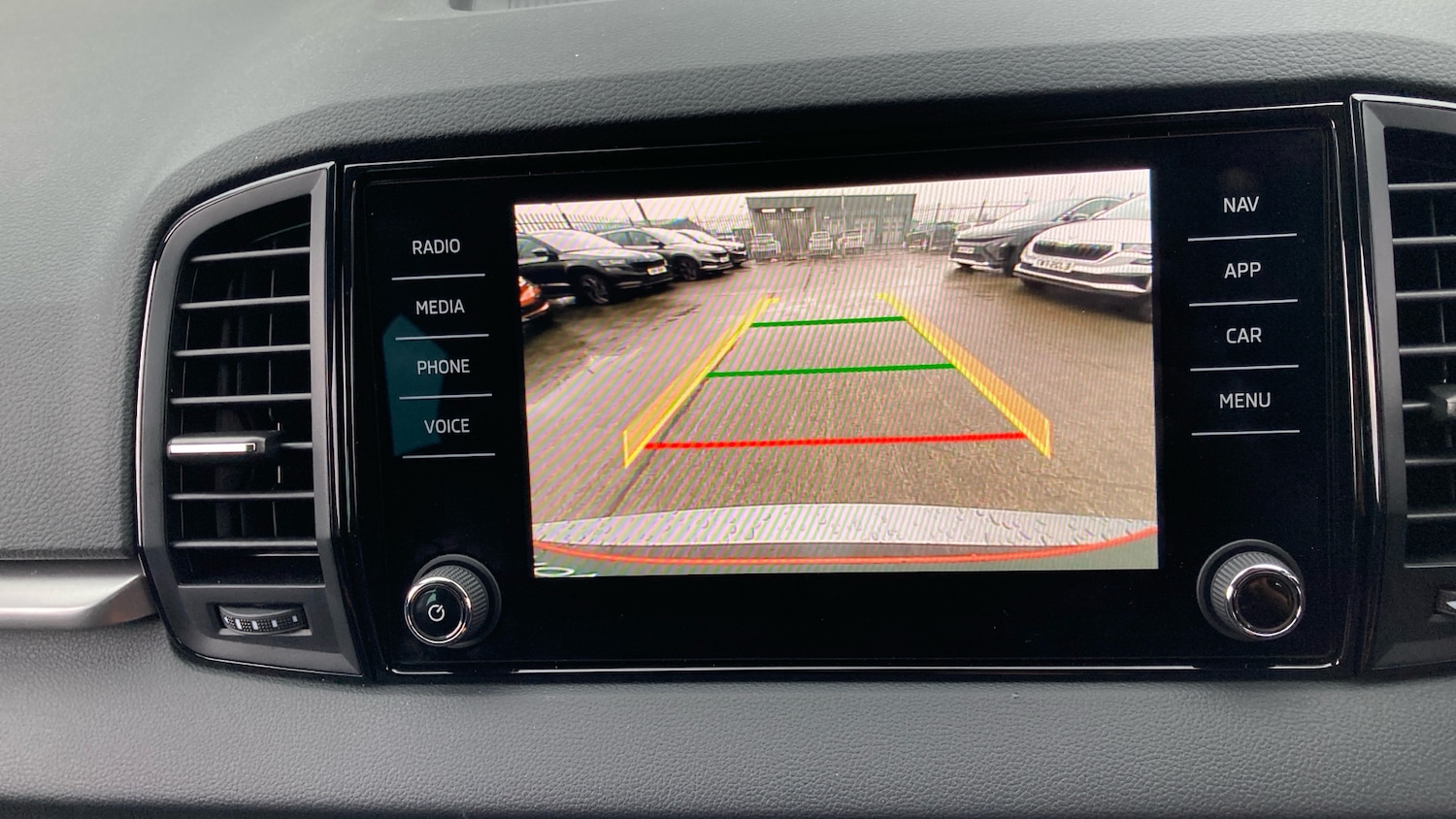 Used Skoda Karoq 2025 for sale - 76662936: Photo 32